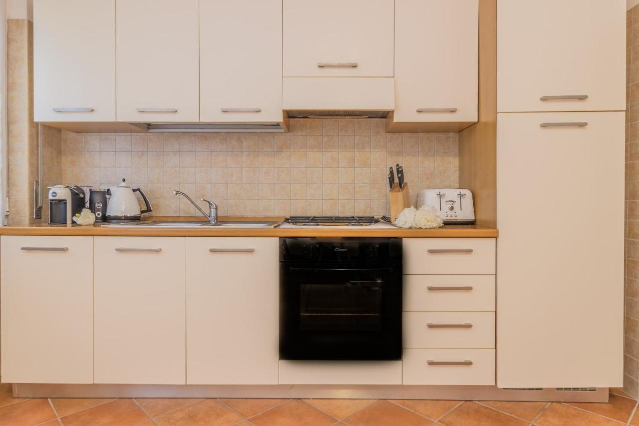 Casa Bobbie Apartment Варена Екстериор снимка