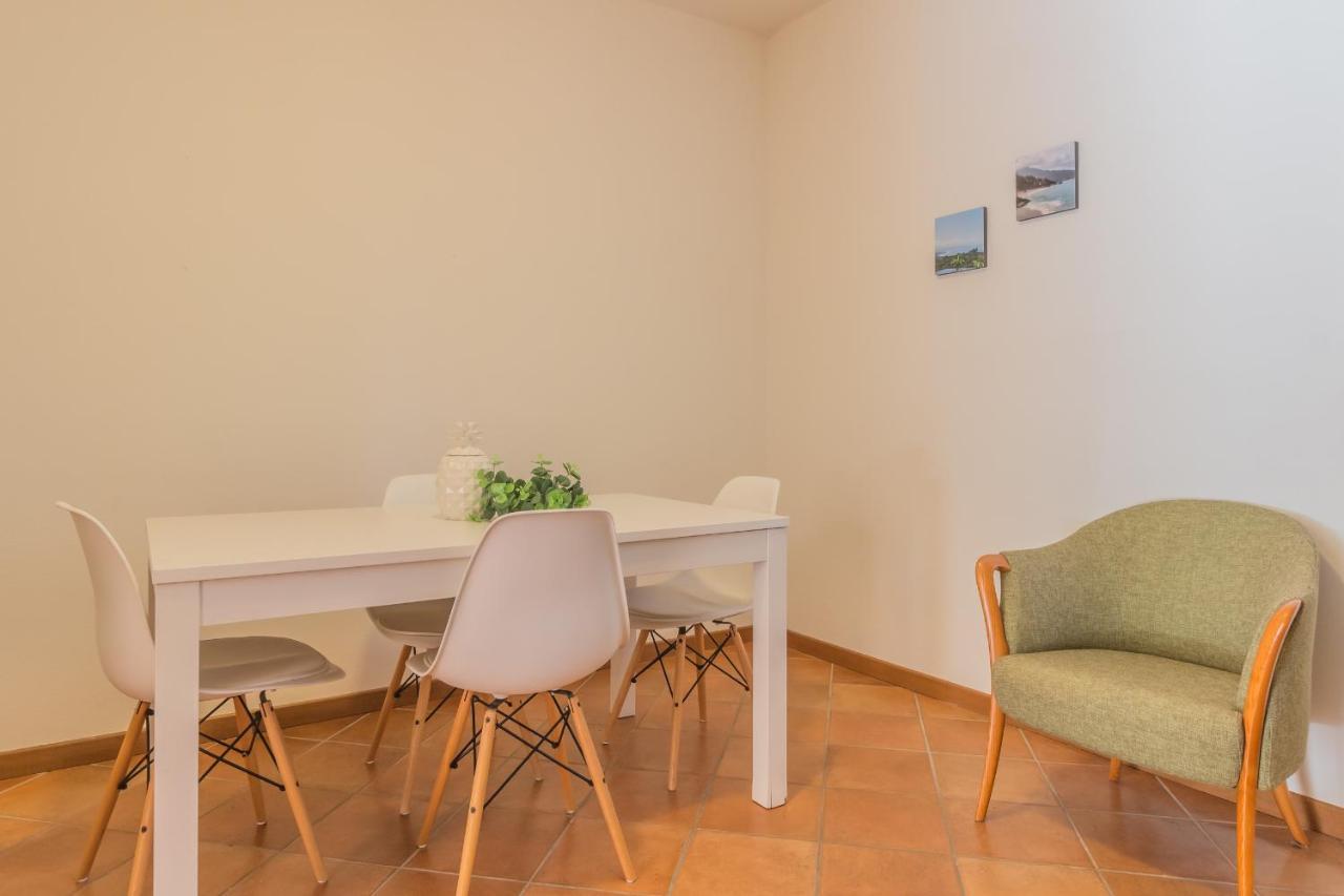 Casa Bobbie Apartment Варена Екстериор снимка